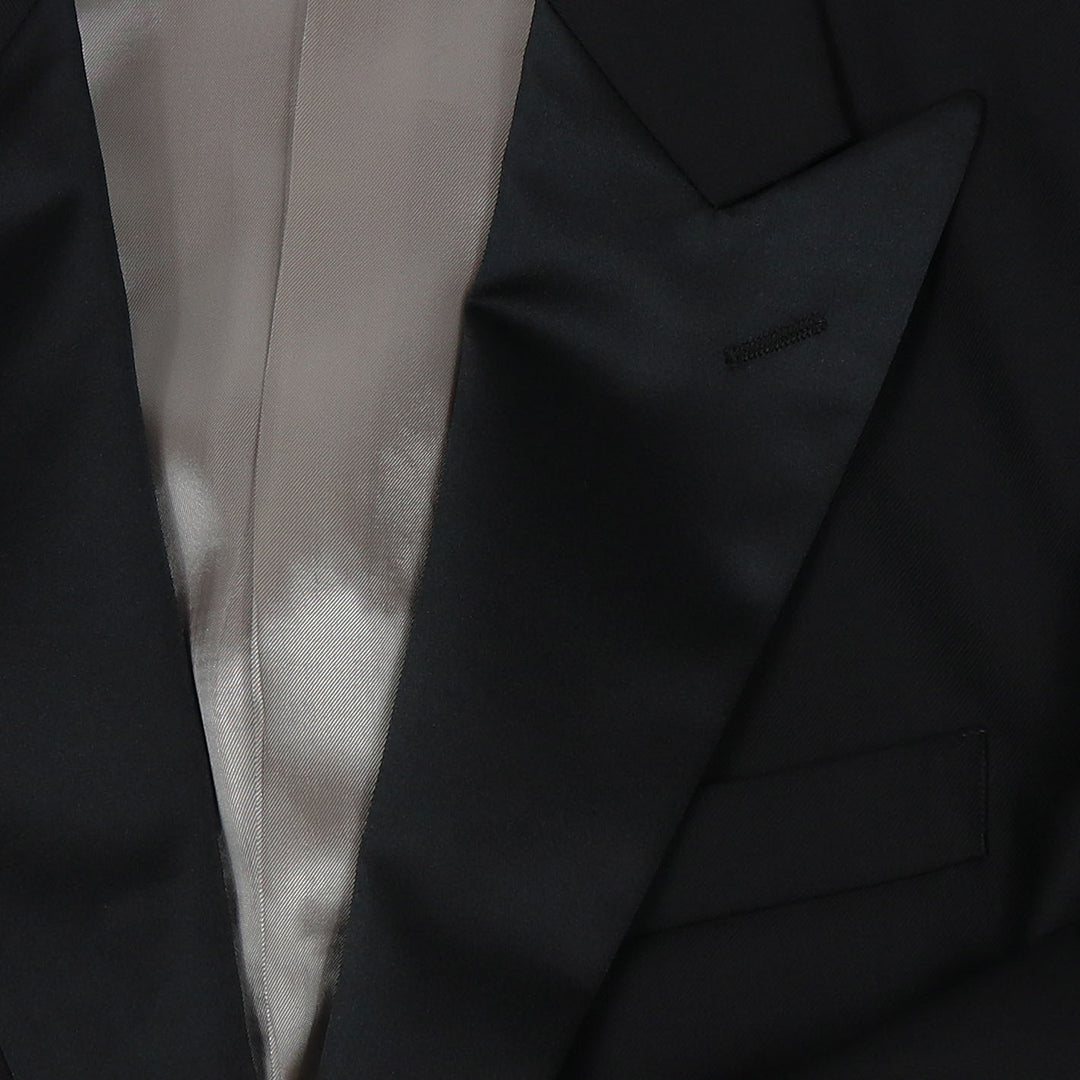 Black Peak Lapel Tuxedo