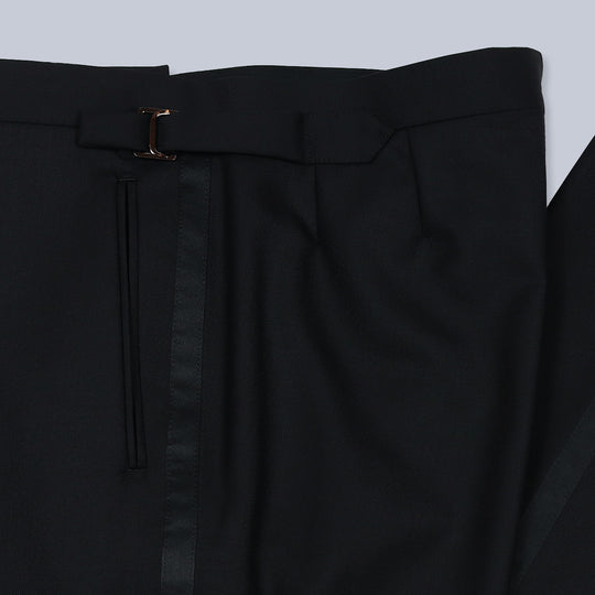 Black Peak Lapel Tuxedo