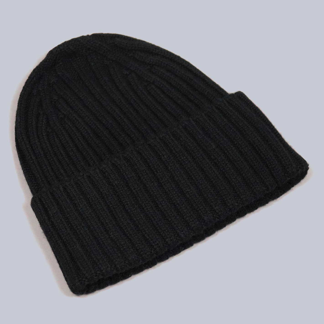 Black Ribbed Cashmere Beanie