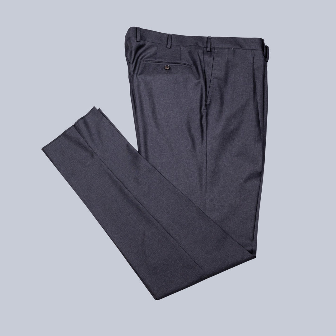 Grey pure virgin wool suit