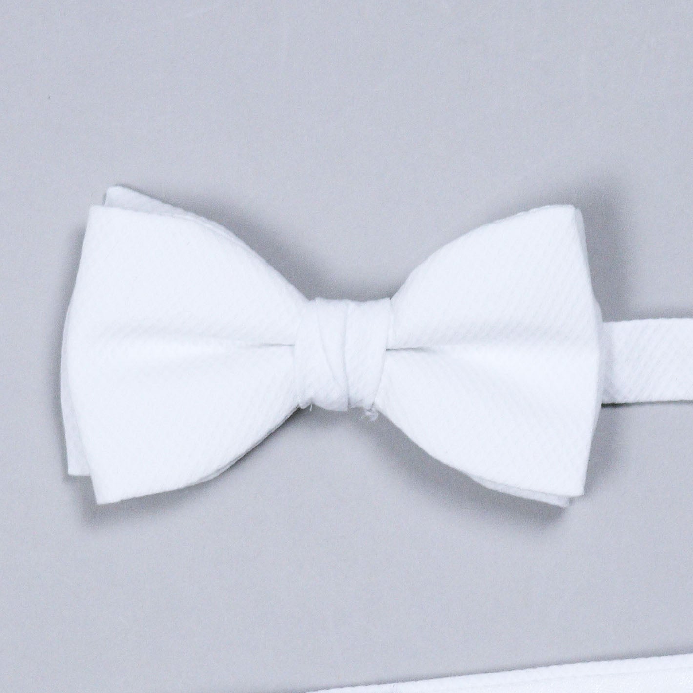 white tie bow tie
